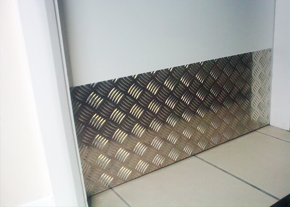 Checker Plate Wall Covering